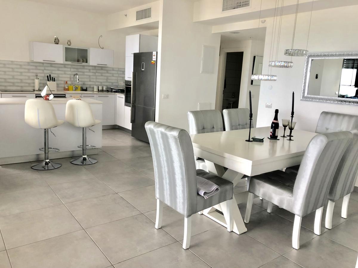 Panorama Apartment " City Garden " بات يام المظهر الخارجي الصورة